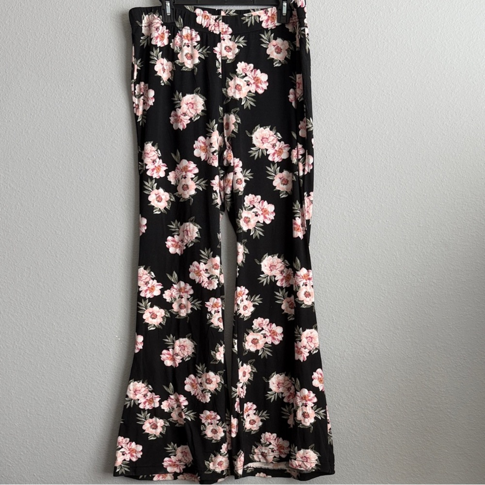 Derek Heart Black Floral Pants